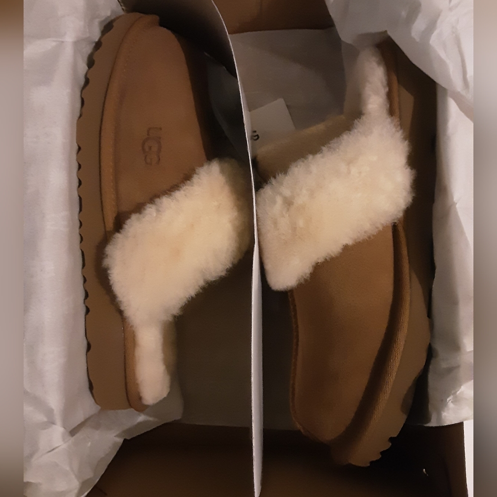 Cozy 2 Scuff Slipper